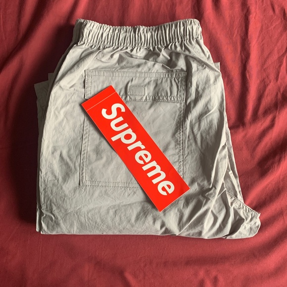 Mens SUPREME Cargo Pants - Picture 5 of 6